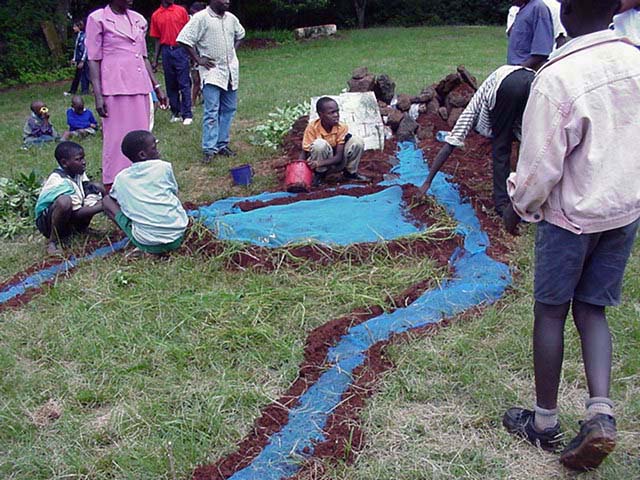 Afrika 2001 05 Bomas Bygge1