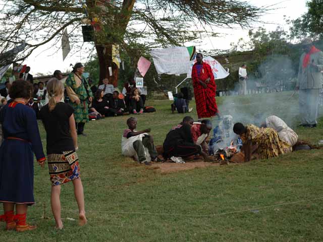Afrika 2004 11 7stone Ceremony 640x480