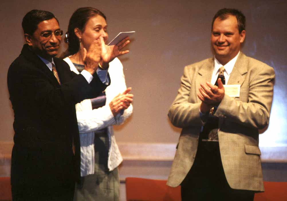 GT 2000 Globdag SIDA Hus KalyanDimutruSandra 1002x702